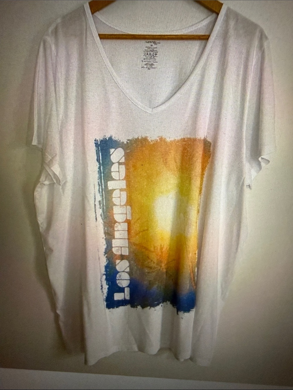 George Woman White Short Sleeve V Neck Pullover T Shirt Plus Size 3X. NWOT